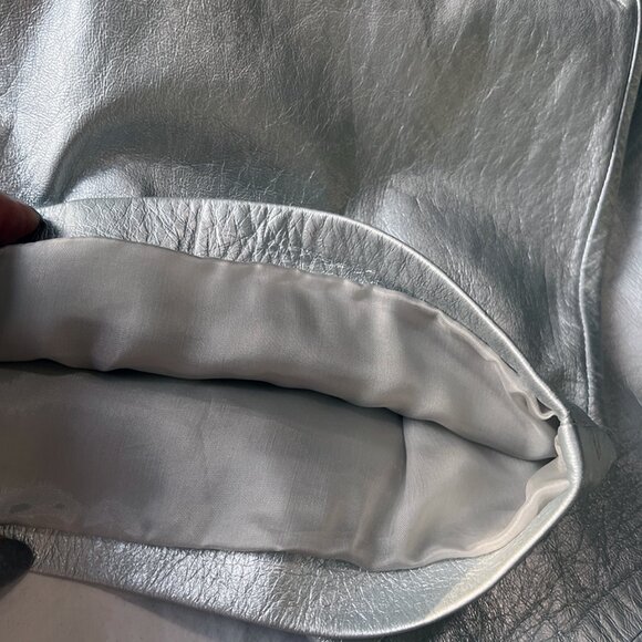 Salvatore Ferragamo Silver Leather Pants, Size 12, Never worn, Soft & Buttery - Picture 6 of 8